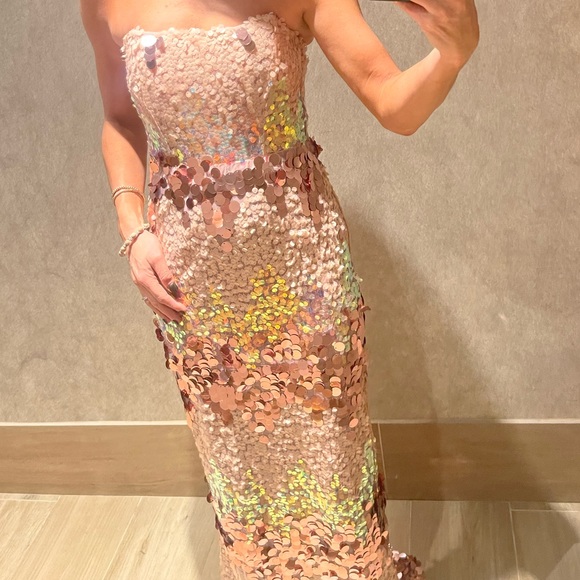 Bronx and banco strapless sequin gown - Picture 4 of 4